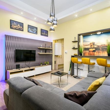 Downtown Deluxe-Two Bedroom Apartment With Sauna Budapest Bagian luar foto